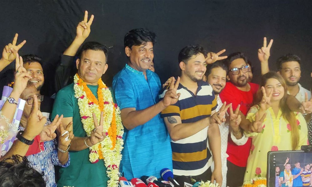 শিল্পী সমিতির সভাপতি শিবা শানু, সম্পাদক জয় চৌধুরী