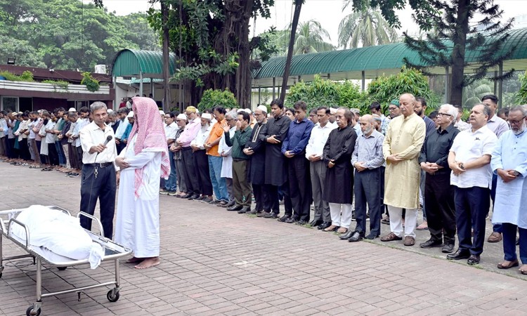চিত্রশিল্পী মুস্তাফা মনোয়ারের প্রথম জানাজার নামাজ বাংলাদেশ টেলিভিশন ভবনে হয়েছে